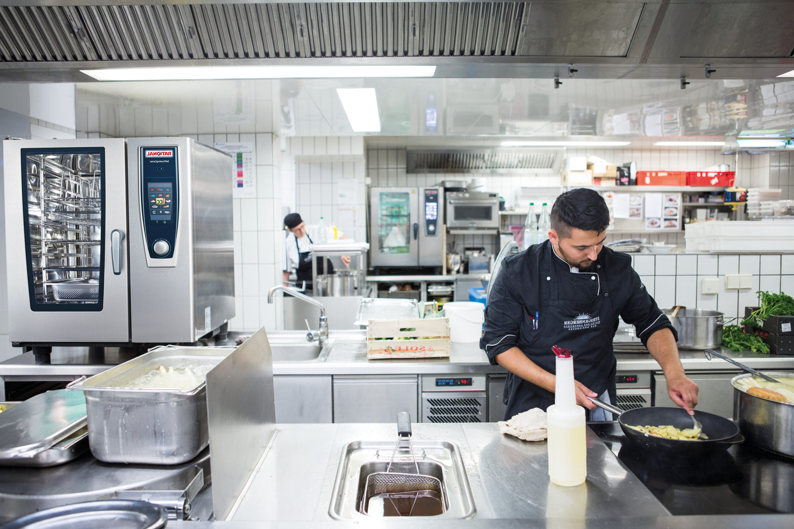 The Benefits of Using a Combi Oven in Your Restaurant • Avanti Restaurant  Solutions